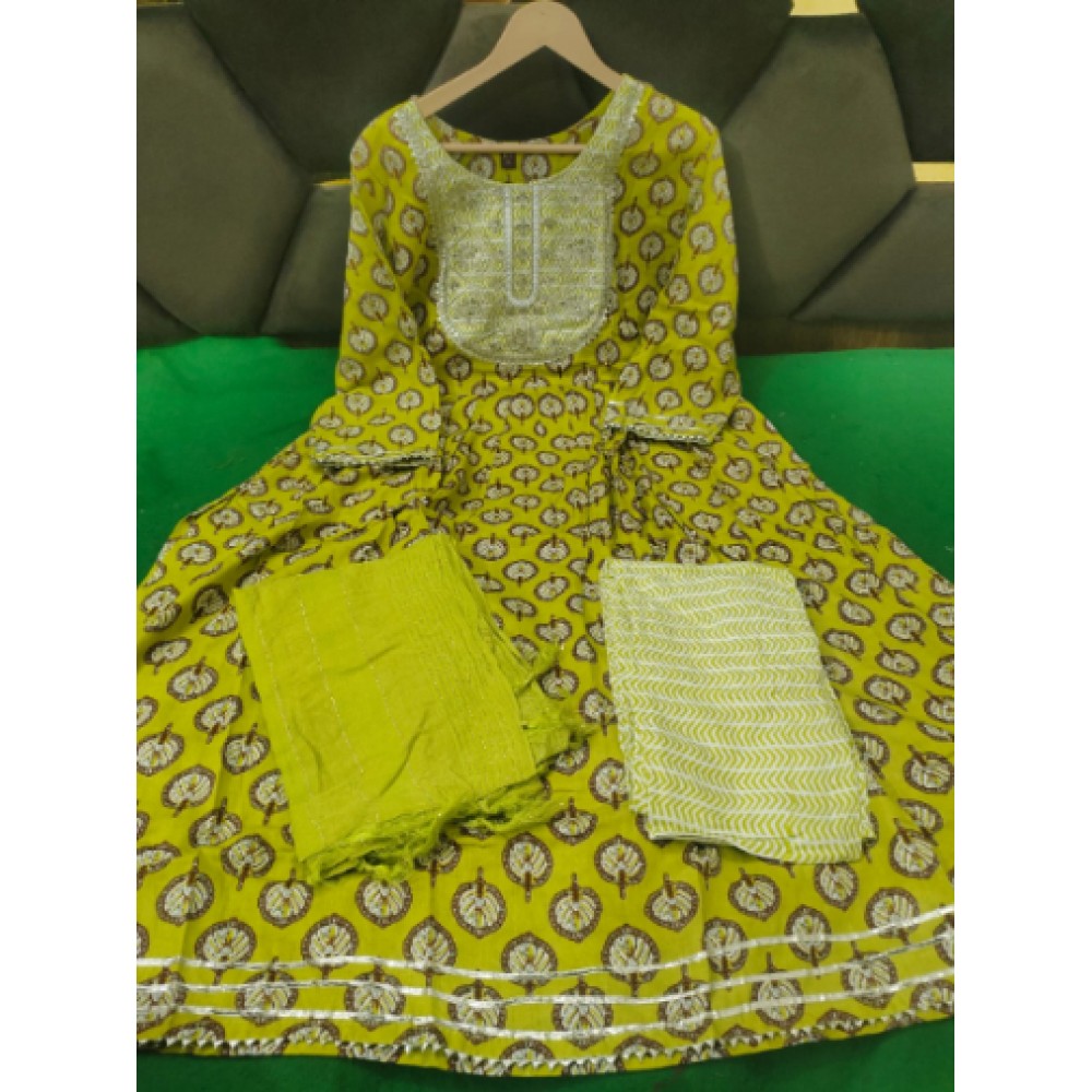  Naira Cut Kurta With Trouser And Dupatta
