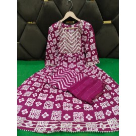  Naira Cut Kurta With Trouser And Dupatta